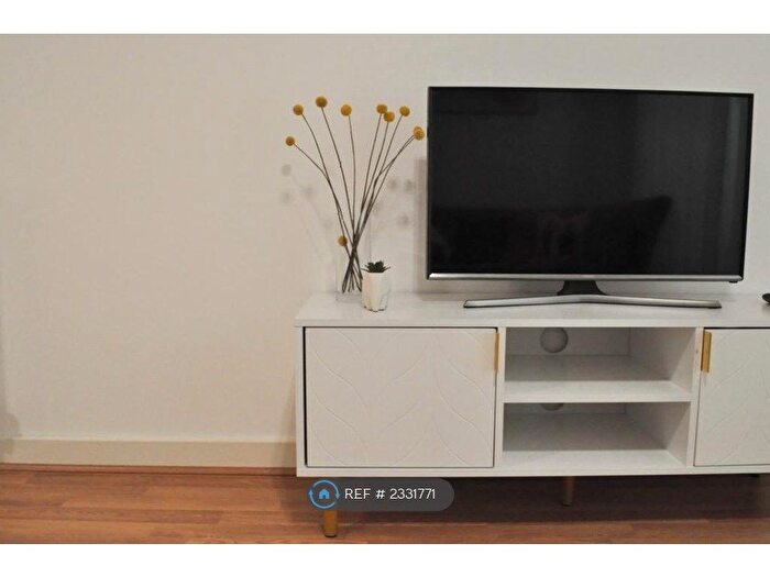 1 Bedroom Flat To Rent In Wager Street, London, E3