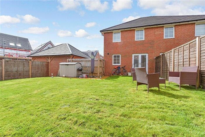 3 Bedroom Semi-Detached House For Sale In Whitfield, Whitfield, Dover, Kent, CT16