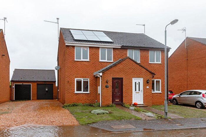 2 Bedroom Semi-Detached House To Rent In Isle Bridge Road, Outwell, Wisbech, PE14