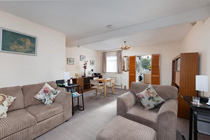 2 Bedroom Terraced House For Sale In Howard Road, South Norwood, London, SE25