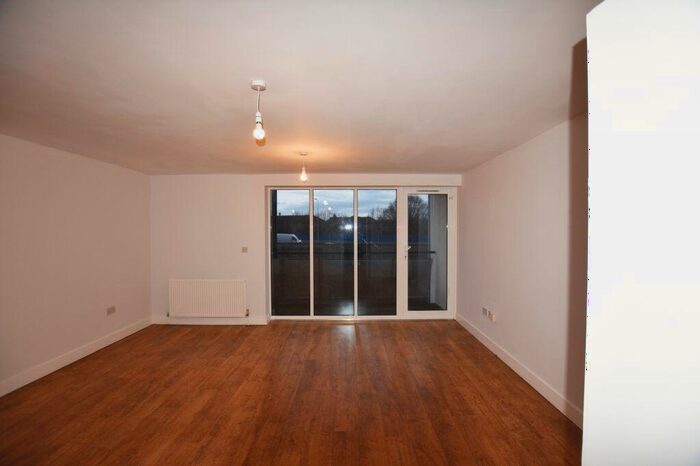 1 Bedroom Flat To Rent In Newham Way, London, E6