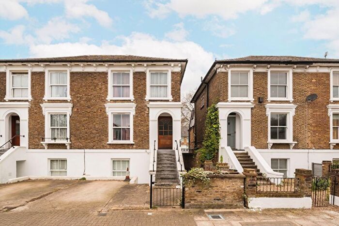 2 Bedroom Flat To Rent In Cambridge Road North, Chiswick, W4