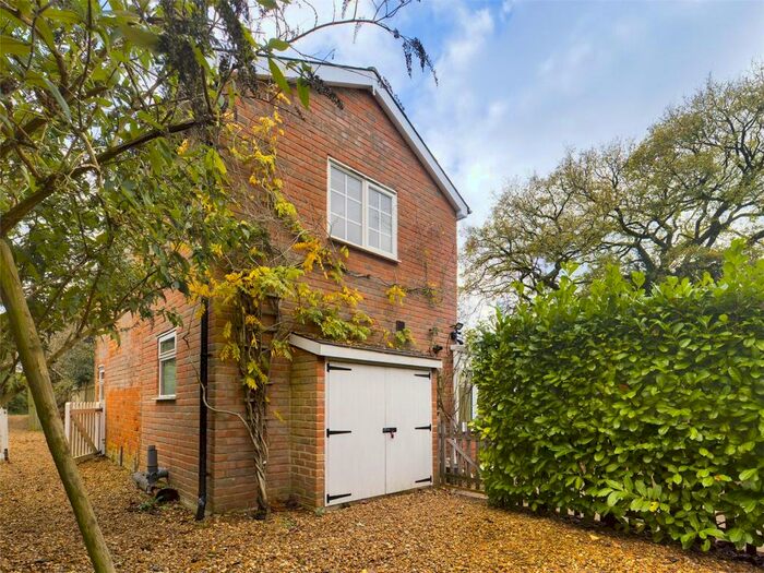 2 Bedroom Detached House To Rent In Woodlands, Church Road, Mortimer West End, RG7