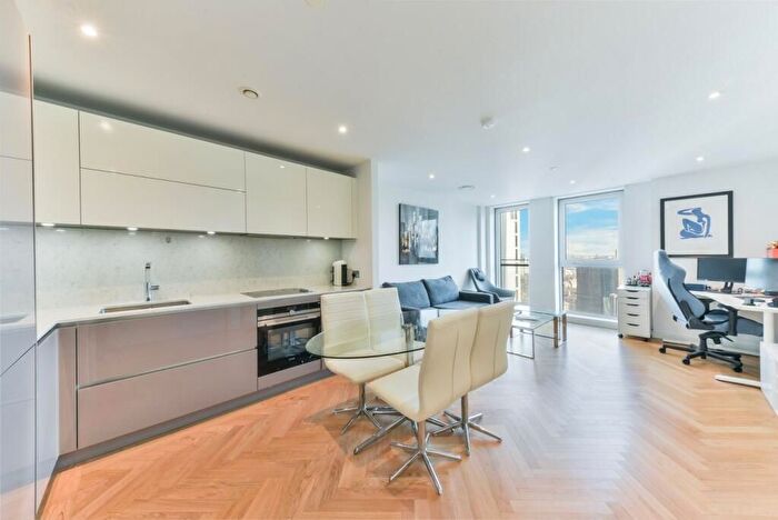 1 Bedroom Flat To Rent In Southwark Bridge Road, London, SE1