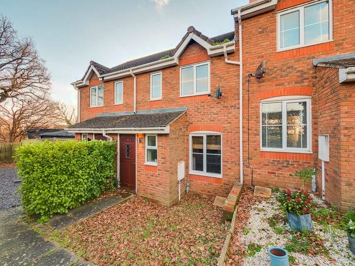 2 Bedroom Terraced House To Rent In Beaulieu Drive, BN24