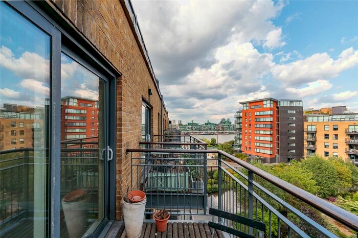 2 Bedroom Flat To Rent In Providence Square, Tower Bridge, London, SE1