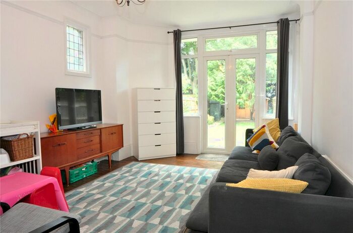 1 Bedroom Flat To Rent In Broomfield Avenue, London, N13