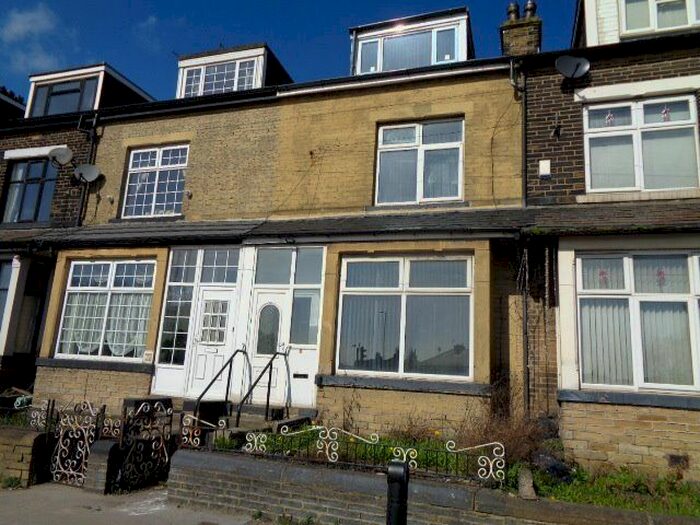 4 Bedroom Terraced House To Rent In Leeds Road, Thornbury, Bradford, BD3
