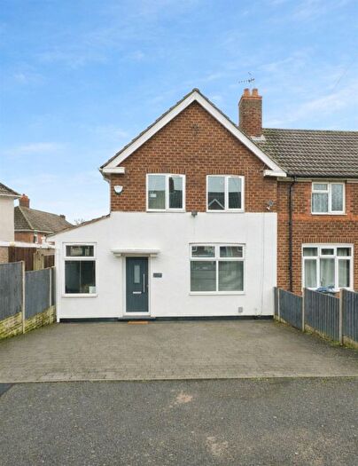 2 Bedroom Semi Detached House For Sale In Sundridge Road, Birmingham, B44