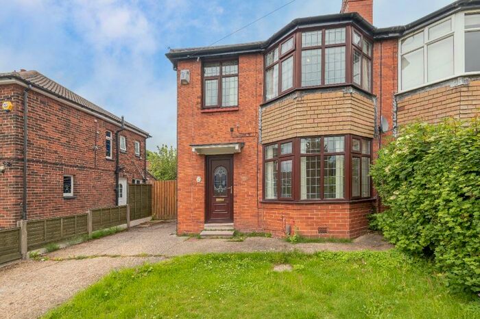 3 Bedroom Semi-Detached House To Rent In Far Moss, Alwoodley, Leeds, LS17