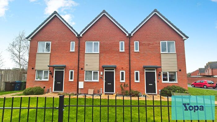 3 Bedroom Terraced House For Sale In Trubshaw Grove, Stafford, ST16