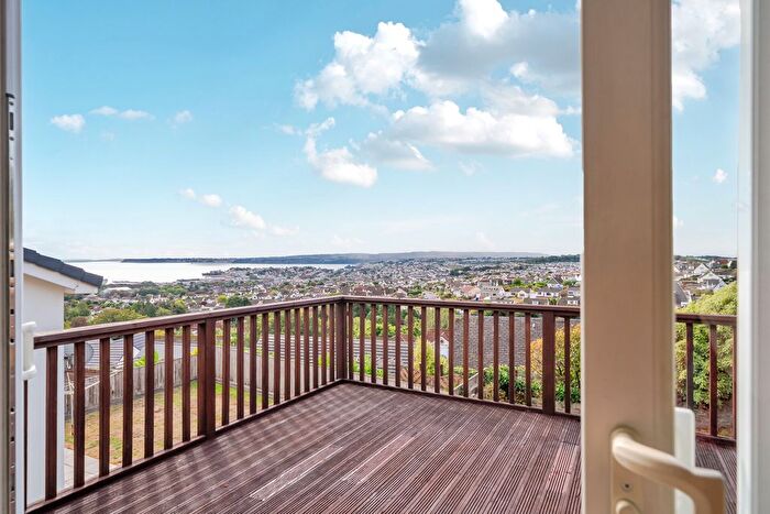 3 Bedroom Detached House For Sale In Dolphin Crescent, Paignton, Devon, TQ3