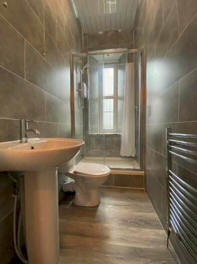 1 Bedroom Flat To Rent In \, Union Street, Larkhall, ML9