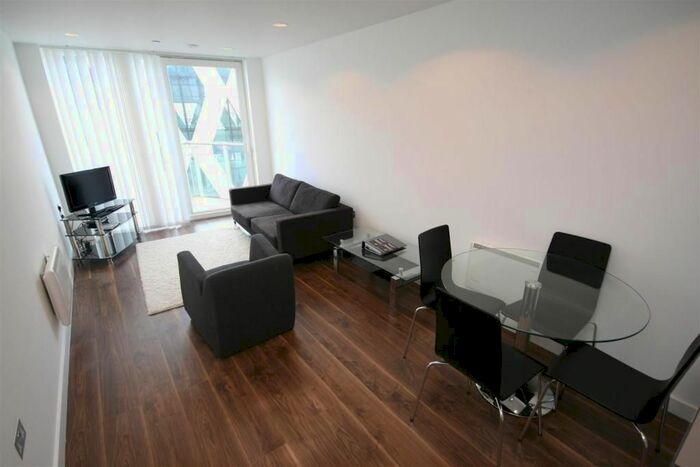 2 Bedroom Flat To Rent In Media City Uk, Salford, M50