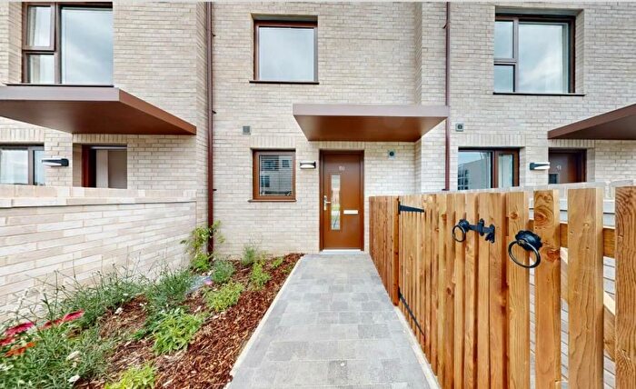 3 Bedroom Property To Rent In Bearsden Avenue, North Cambridge, Cambridge, CB3