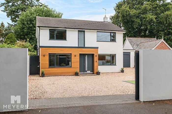 5 Bedroom Detached House For Sale In Highfield Road, Westmoors, BH22
