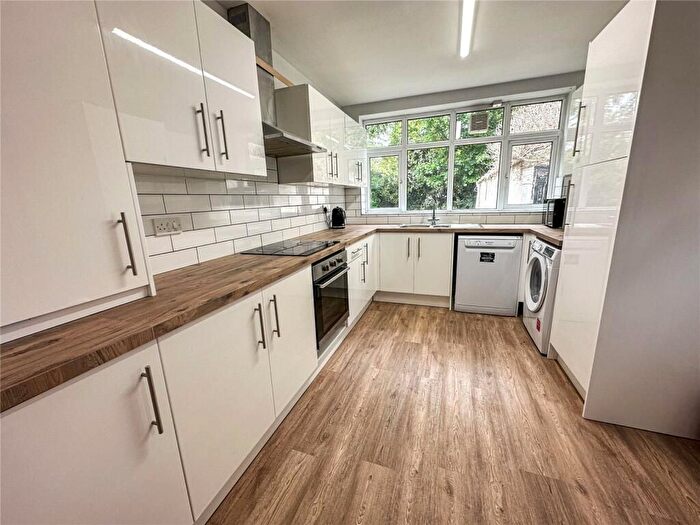 2 Bedroom Maisonette To Rent In Marchant Street, London, SE14