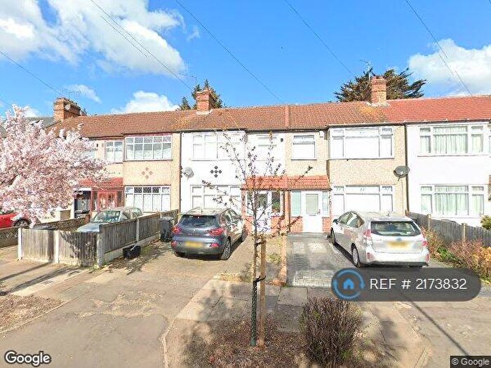 2 Bedroom Terraced House To Rent In Wray Avenue, Ilford, IG5