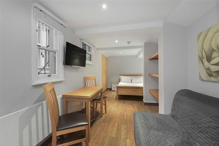 Studio To Rent In Courtfield Gardens, Earls Court, London SW5