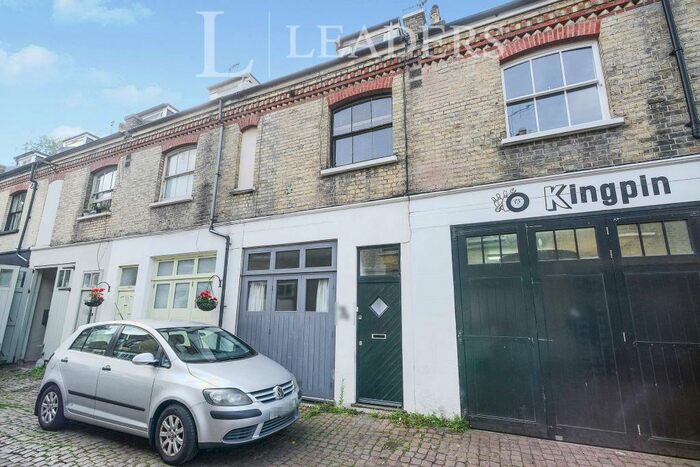 3 Bedroom Town House To Rent In Cambridge Grove, Hove, BN3