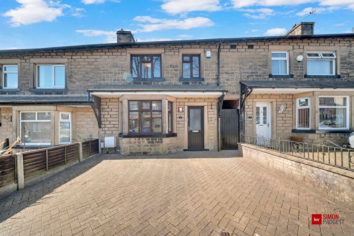 3 Bedroom Terraced House For Sale In Wordsworth Road, Colne, BB8