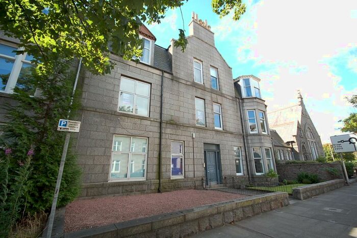 2 Bedroom Apartment To Rent In Fonthill Road, Ferryhill, Aberdeen, AB11