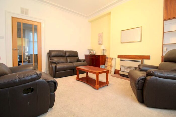 1 Bedroom Flat To Rent In Mile End Avenue First Left, Aberdeen, Ab, AB15