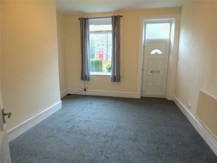 2 Bedroom Terraced House To Rent In Highfield Terrace, Cleckheaton, BD19