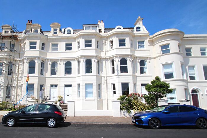 Studio For Sale In South Terrace, Littlehampton, BN17