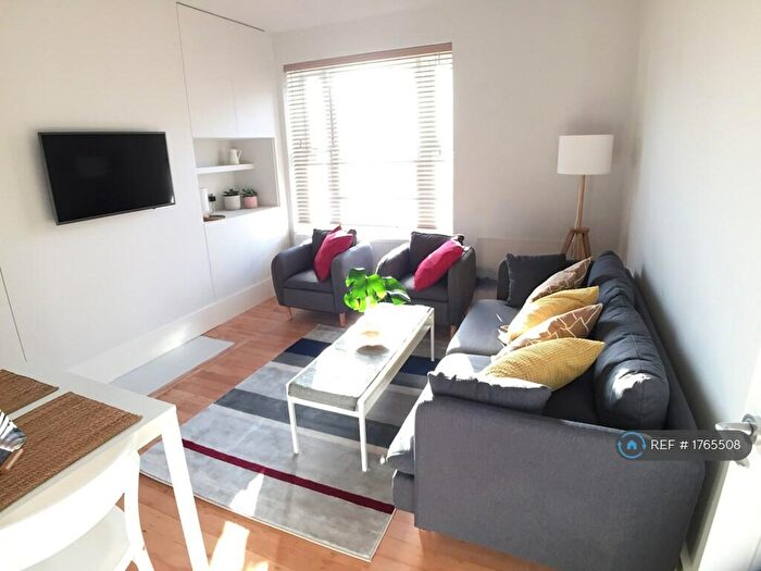 4 Bedroom Flat To Rent In Newburn Street, London, SE11
