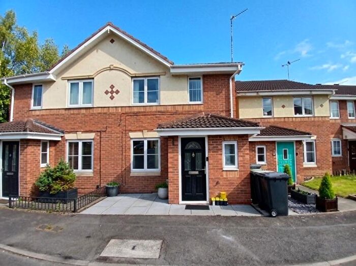 3 Bedroom Semi-Detached House For Sale In Reuben Avenue, The Shires, Nuneaton, CV10