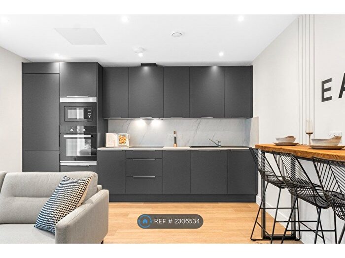 3 Bedroom Flat To Rent In Motorworx, Birmingham, B29