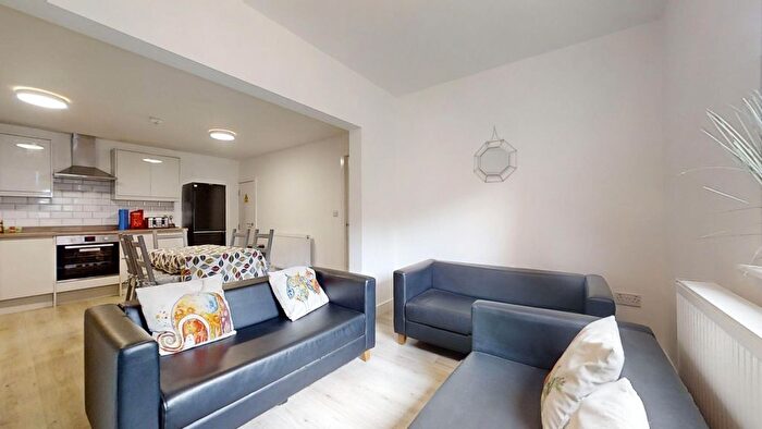 5 Bedroom Terraced House For Sale In Midland Street, Sheffield, S1