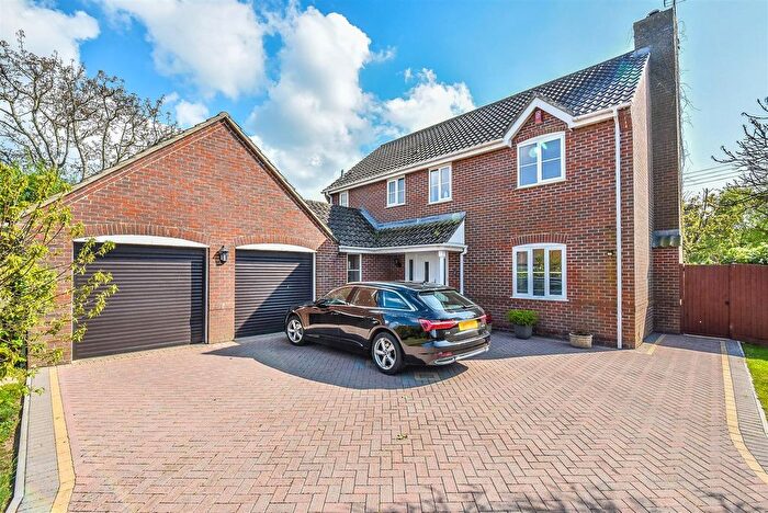 4 Bedroom Detached House For Sale In Longaston Close, Slimbridge, GL2