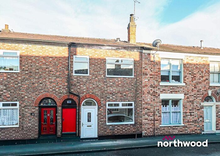 3 Bedroom Terraced House To Rent In High Street, Macclesfield, SK11