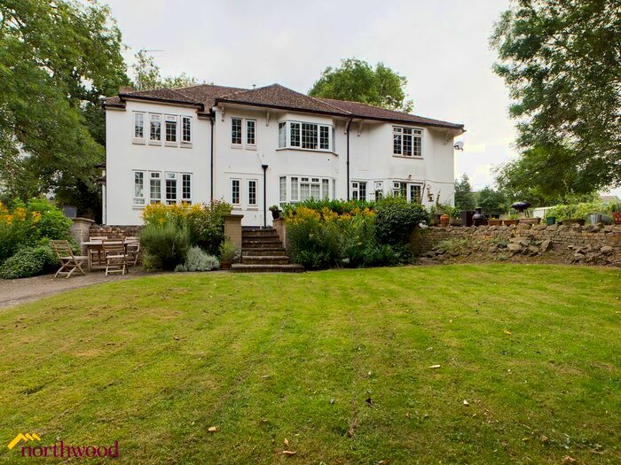 1 Bedroom Flat To Rent In Overthorpe, Banbury, OX17