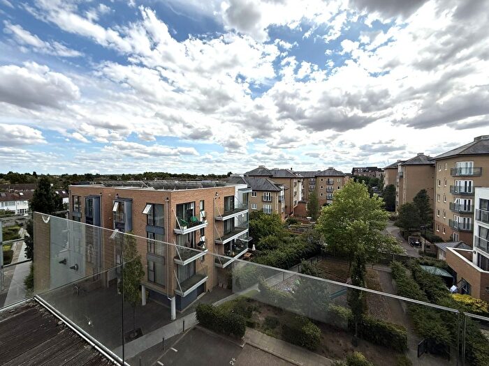 2 Bedroom Flat For Sale In Pym Court Cromwell Road, Cambridge, CB1