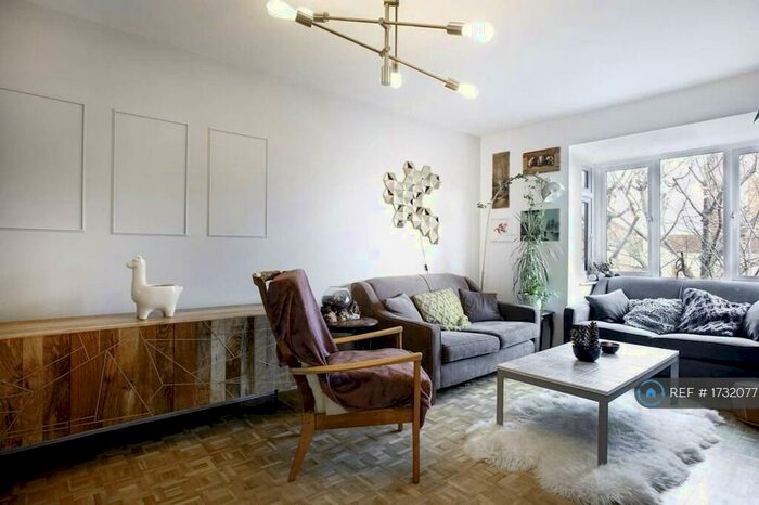 2 Bedroom Flat To Rent In Sterling Gardens, London, SE14