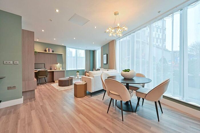 1 Bedroom Flat For Sale In Colindale Gardens, Colindale, NW9