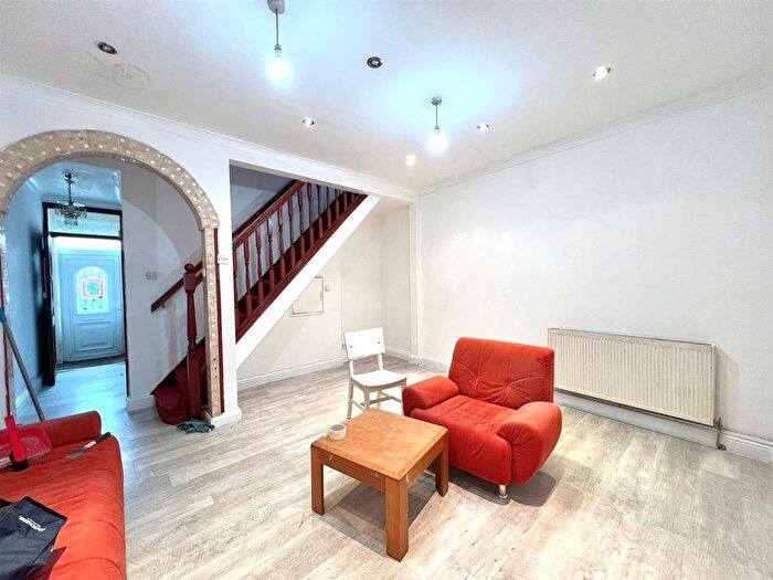 3 Bedroom Property To Rent In Higham Hill Road, London, E17