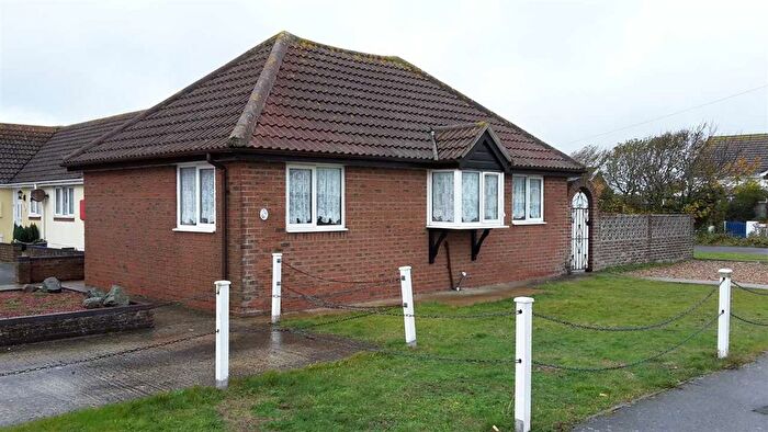 2 Bedroom Bungalow To Rent In Beatrice Mews, Leonard Road, Greatstone, TN28