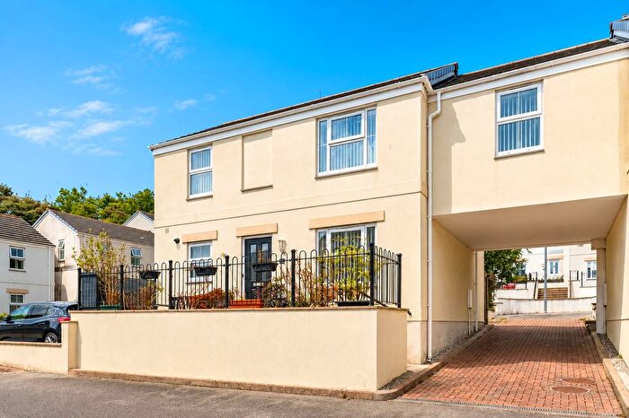 4 Bedroom Link Detached House For Sale In Newbridge View, Truro, TR1