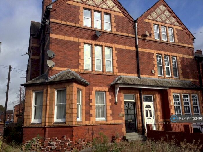 2 Bedroom Flat To Rent In Newton Street, Hyde, SK14