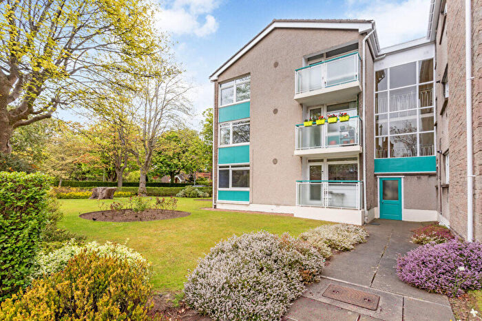 2 Bedroom Flat For Sale In / Merchiston Gardens, Merchiston, Edinburgh, EH10