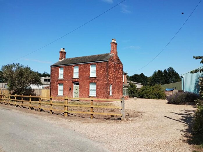 3 Bedroom Detached House To Rent In Woodgate Road, PE12