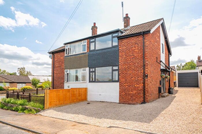 3 Bedroom Semi Detached House For Sale In Rudbeck Close, Harrogate, HG2
