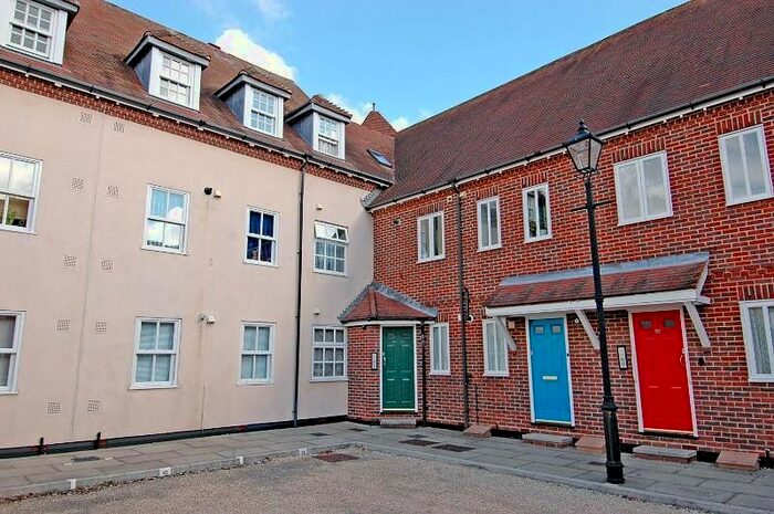 1 Bedroom Flat To Rent In Peter Weston Place, Chichester, West Sussex, PO19