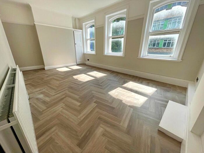2 Bedroom Apartment To Rent In Richmond Hill, Bournemouth, Dorset, BH2