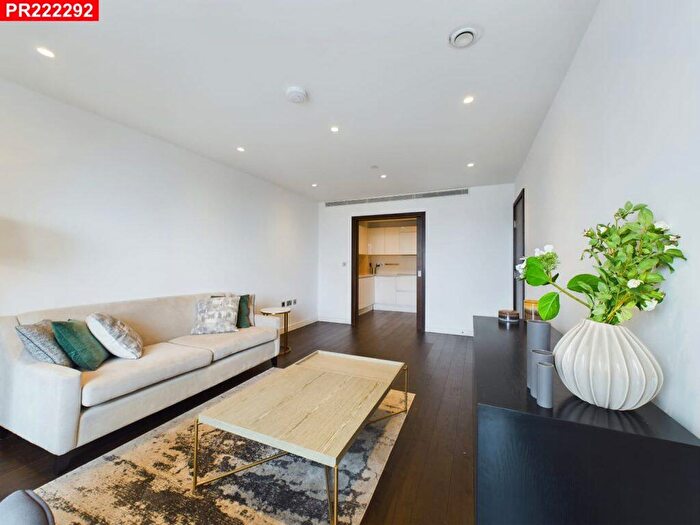 2 Bedroom Flat To Rent In Royal Mint Street, Tower Hill, – Bedrooms Flat, E1