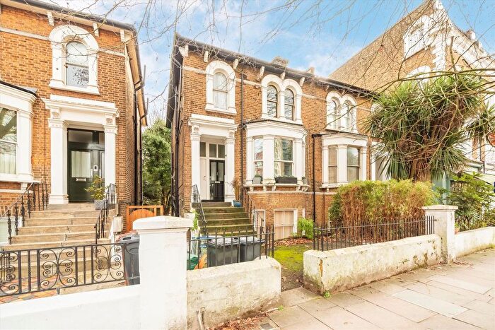 2 Bedroom Flat To Rent In Chiswick High Road, Chiswick, W4